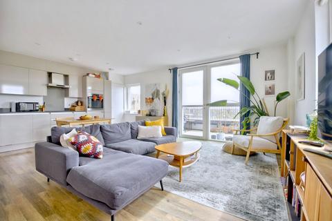 2 bedroom flat for sale, Dalmeny Avenue, Hillmarton Conservation Area, London N7