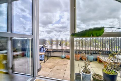 2 bedroom flat for sale, Dalmeny Avenue, Hillmarton Conservation Area, London N7