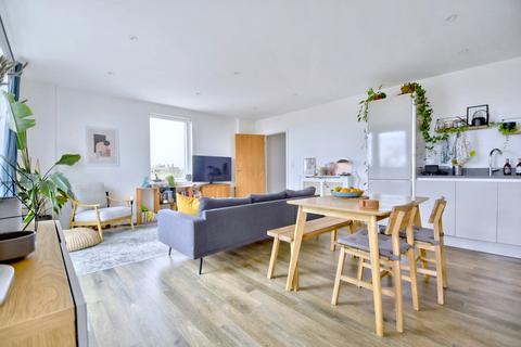 2 bedroom flat for sale, Dalmeny Avenue, Hillmarton Conservation Area, London N7