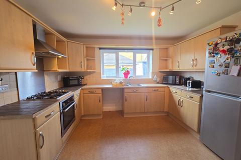 4 bedroom detached house for sale, Burghley Walk, Shipley, BD18