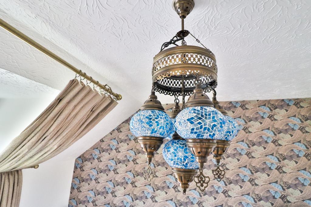 Lighting in bedroom 2