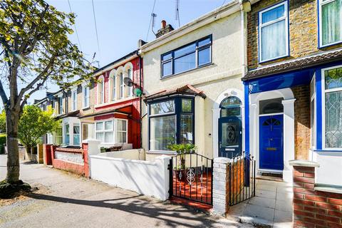 19 Violet Road, London, E17 8HZ