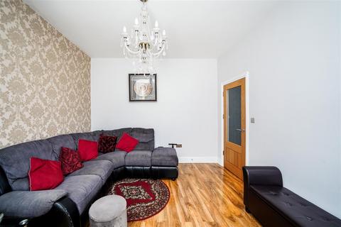 19 Violet Road, London, E17 8HZ