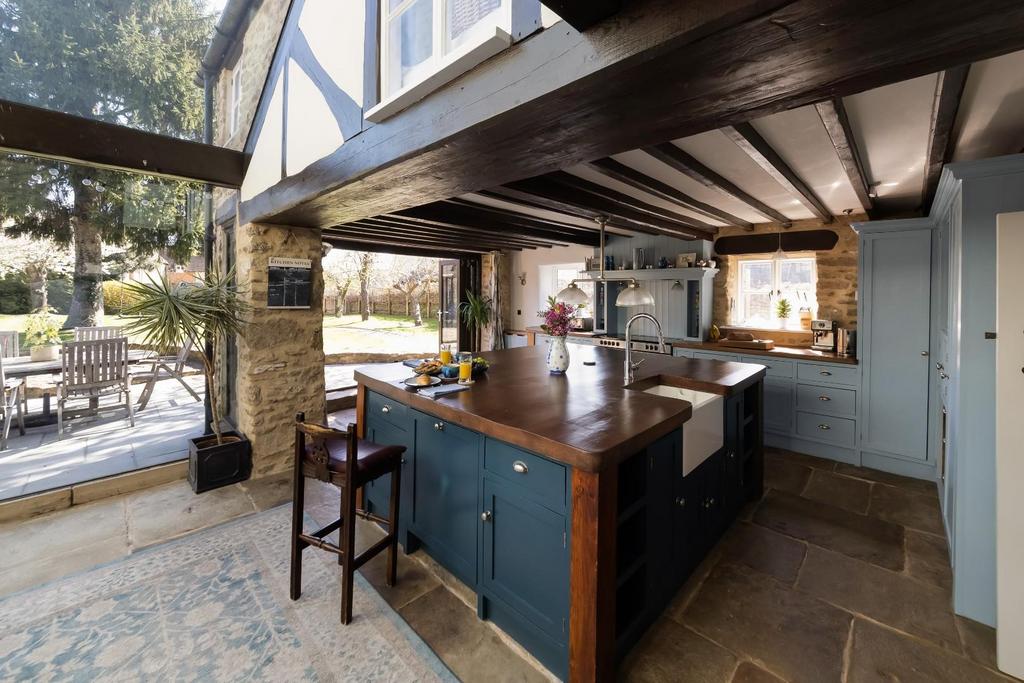 FARM HOUSE KITCHEN LIFESTYLE.jpg