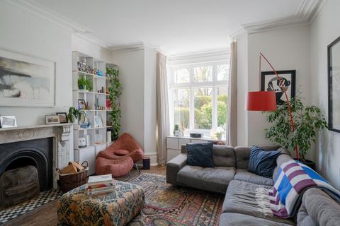 6 Woodriffe Road, London, E11 1AH