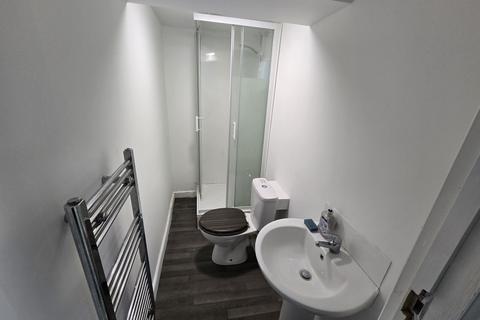 4 bedroom house to rent, Wells Road, Bristol BS14