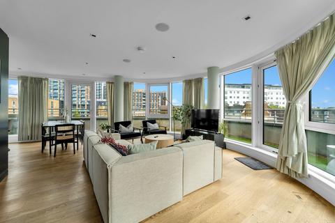 3 bedroom penthouse to rent, Kew Bridge Road, Brentford TW8