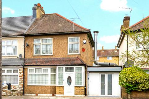 3 bedroom semi-detached house for sale, Montagu Road, London, N18