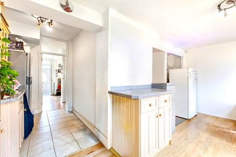 3 bedroom semi-detached house for sale, Montagu Road, London, N18