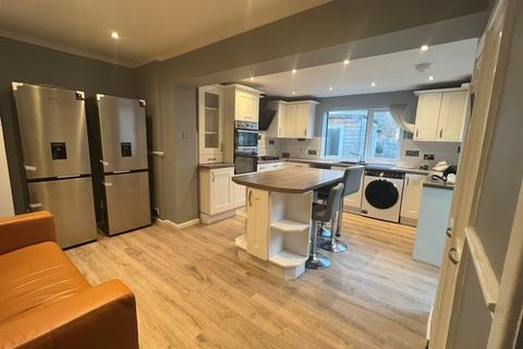 5 bedroom house to rent, The Square, Bristol BS4