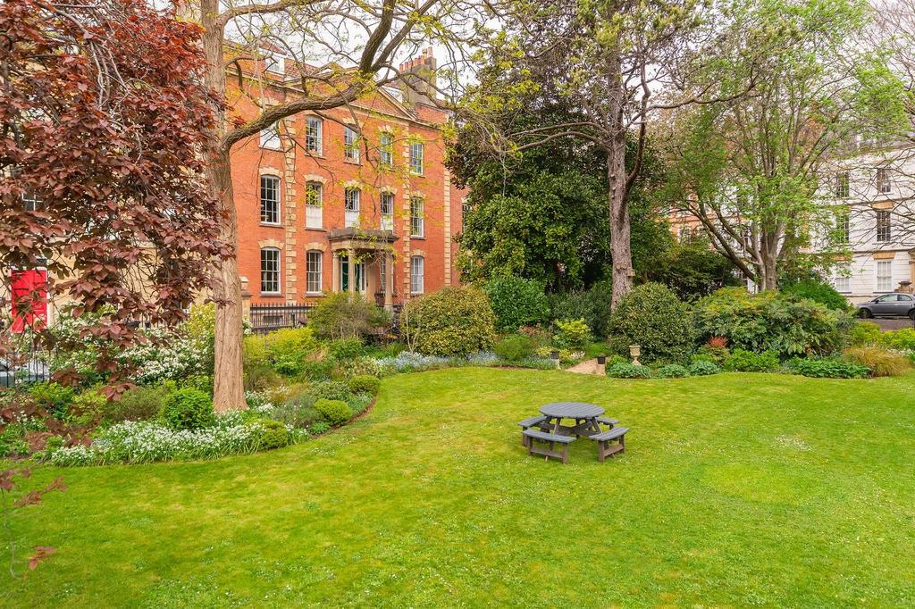 GF5 FDSHS - Communal Garden B.jpg