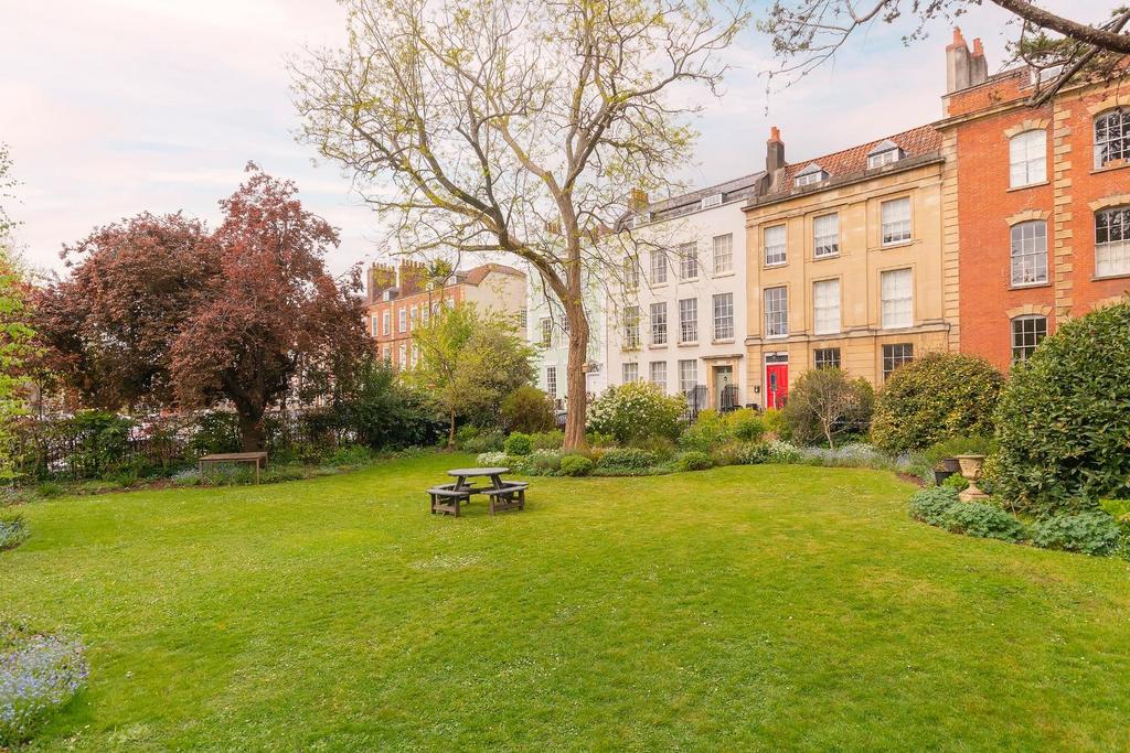 GF5 FDSHS - Communal Garden A.jpg