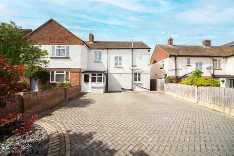 19 Vicarage Lane, Gravesend, DA12 4TF