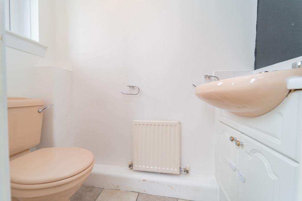 Living Level Toilet