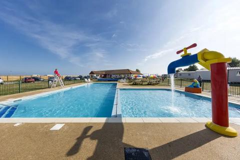 3 bedroom park home for sale, Cove Bay, Seaview Holiday Park.