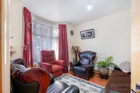 3 bedroom terraced house for sale, Asplins Road, London, N17 0NG