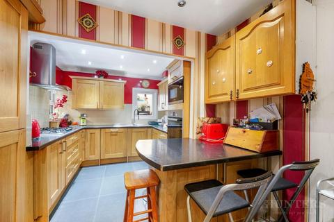 3 bedroom terraced house for sale, Asplins Road, London, N17 0NG