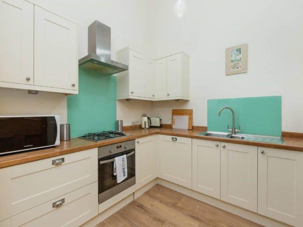 46774 Fettes Row0005
