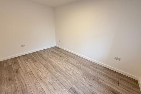undefined, Cemetery Road, Dunstable LU5