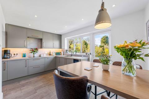 105 Littleheath Road, South Croydon, CR2 7SL