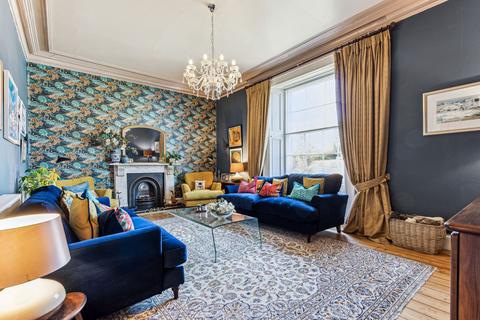 18 Barossa Place, Perth, PH1 5HH