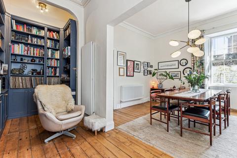 18 Barossa Place, Perth, PH1 5HH