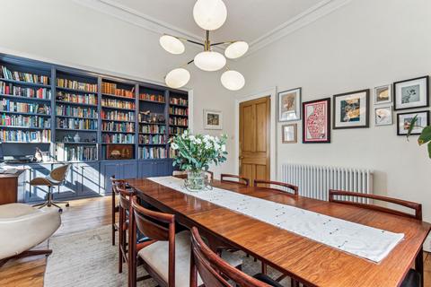 18 Barossa Place, Perth, PH1 5HH