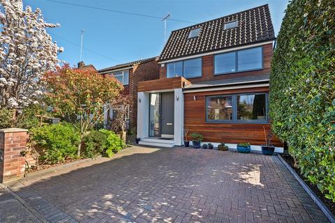 14 New Road, Kingston Upon Thames, KT2 6AP