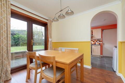 10 Corbieshot, Edinburgh, EH15 3RY