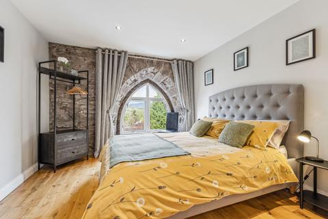 10 St Ninians Court Heathcote Road, Crieff, PH7 4AS