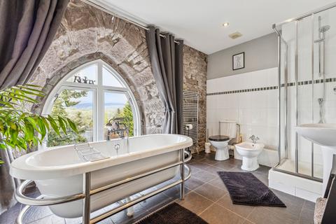 10 St Ninians Court Heathcote Road, Crieff, PH7 4AS