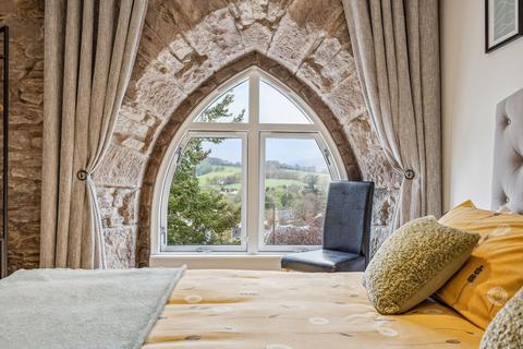10 St Ninians Court Heathcote Road, Crieff, PH7 4AS