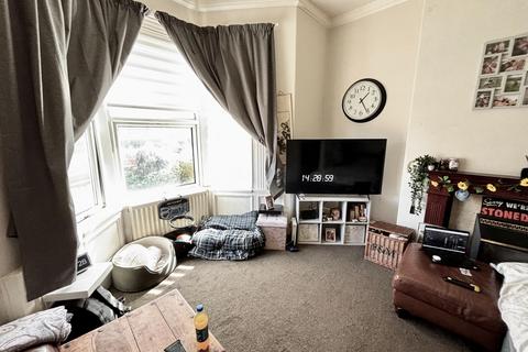 1 bedroom flat for sale, Grafton Road, Whitley Bay NE26