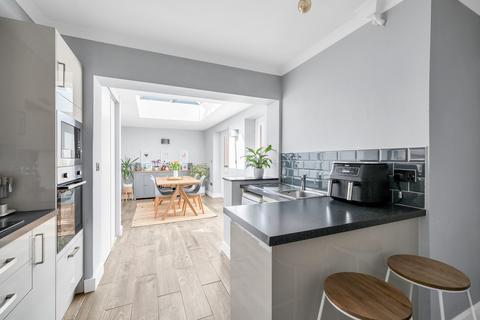 21 Edgehill Road, Chislehurst, BR7 6LA