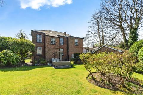 5 bedroom detached house for sale, Half Edge Lane, Eccles, Manchester, Greater Manchester