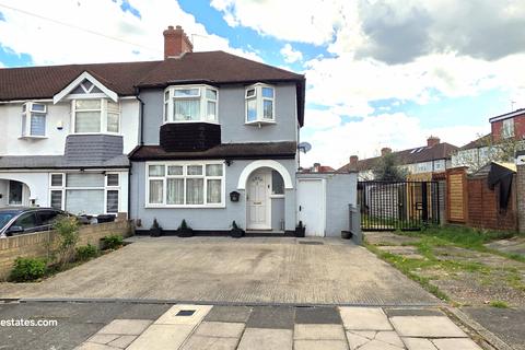 3 bedroom end of terrace house for sale, Canada Avenue, London N18
