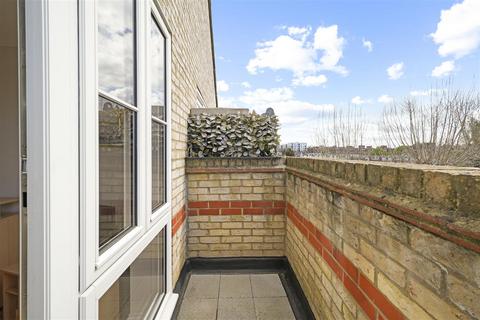 1 bedroom flat for sale, St. Andrews Mews, London