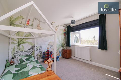 10 Ludgate Close, Waltham, Grimsby, DN37 0LX