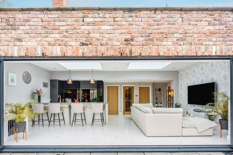 5 bedroom semi-detached house for sale, Hazelhurst Road, Worsley, Manchester
