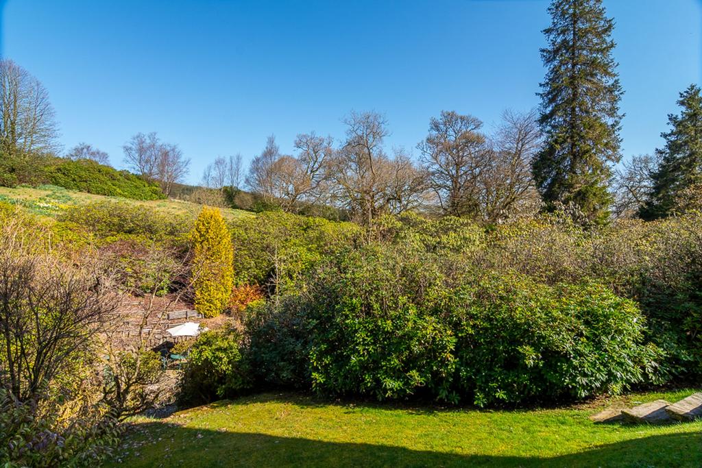 Access to private garden