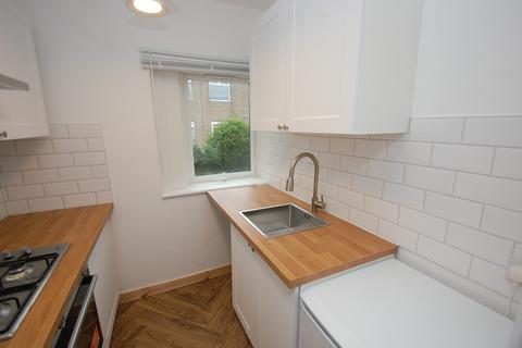 48 Angus Oval, Glasgow, G52 3HG