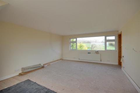 4 bedroom detached bungalow for sale, Temple Close, Welton