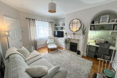 18 Central Road, Wirral, CH62 5EJ