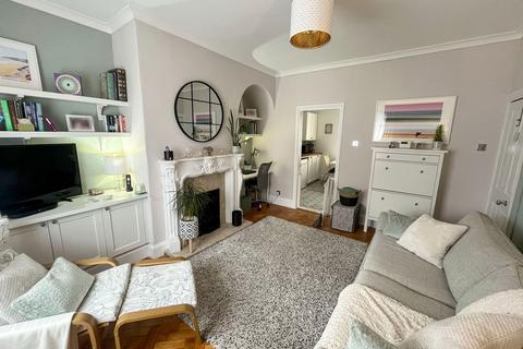 18 Central Road, Wirral, CH62 5EJ