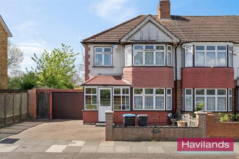 3 bedroom end of terrace house for sale, Harington Terrace, Great Cambridge Road, London