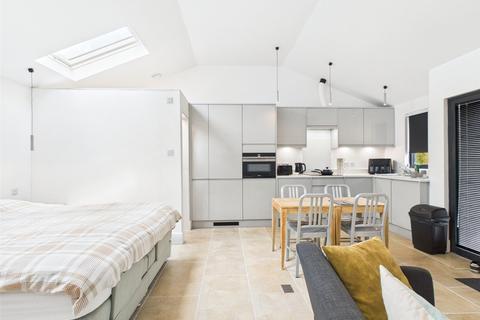 Studio to rent, Boulge, Woodbridge, Suffolk, IP13