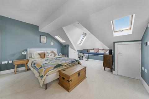 2 bedroom flat for sale, Kyverdale Road, London