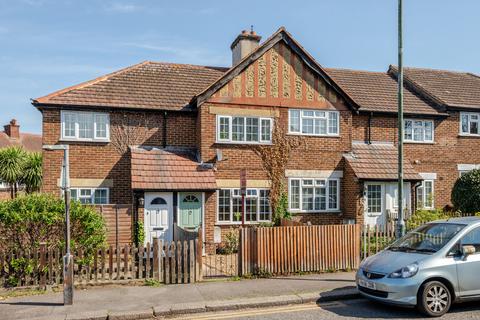 27 Beynon Road, Carshalton, SM5 3RW