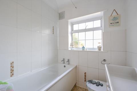 27 Beynon Road, Carshalton, SM5 3RW