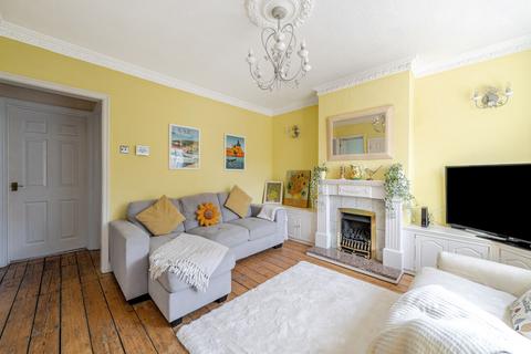 27 Beynon Road, Carshalton, SM5 3RW